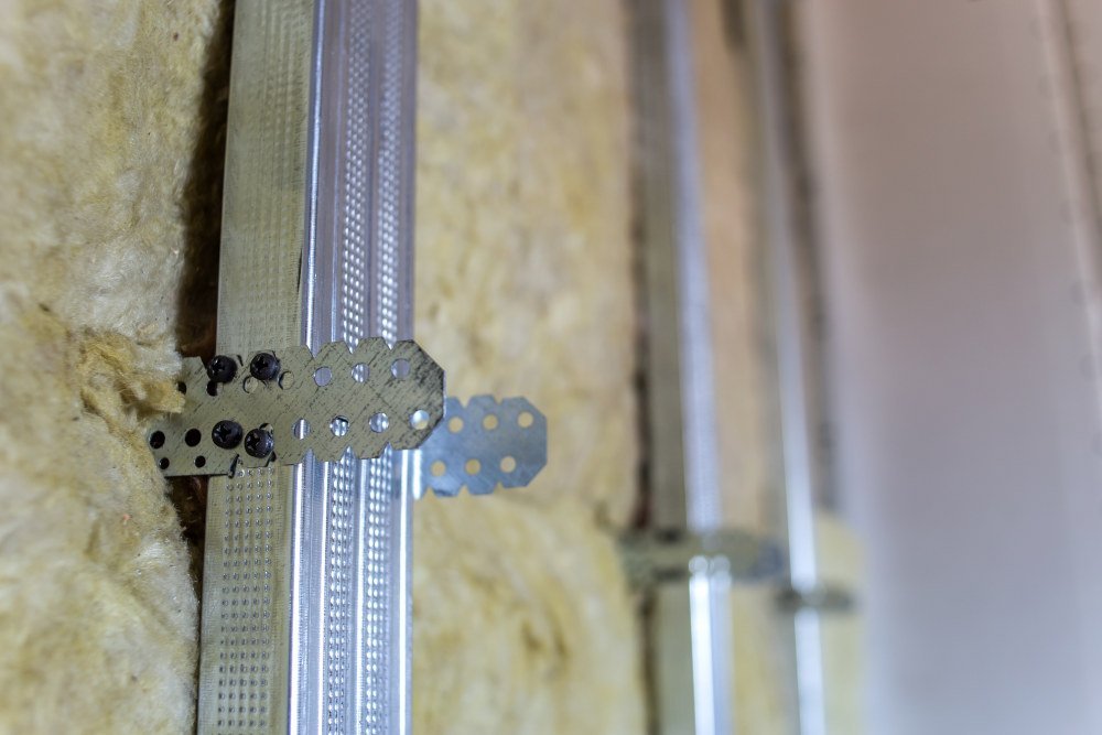 Izolacja akustyczna za pomocą wełny mineralnej: skuteczna ochrona przed hałasem Izolacja akustyczna za pomocą wełny mineralnej: skuteczna ochrona przed hałasem